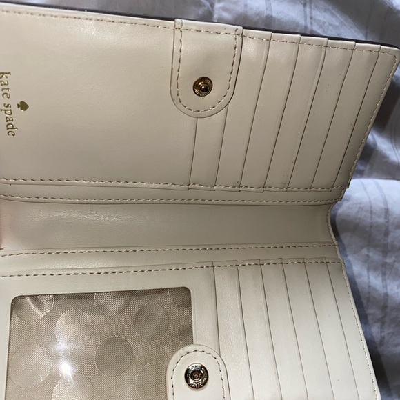 Kate Spade bifold wallet - Picture 2 of 3